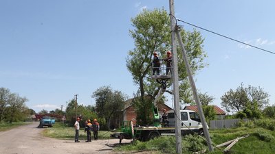 "Працювали пів року": енергетики частково заживили Мосьпанове на Харківщині "Працювали пів року": енергетики частково заживили Мосьпанове на Харківщині