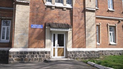Народила і втекла: на Вінниччині шукають жінку, яка через 3 години після пологів пішла з лікарні Народила і втекла: на Вінниччині шукають жінку, яка через 3 години після пологів пішла з лікарні