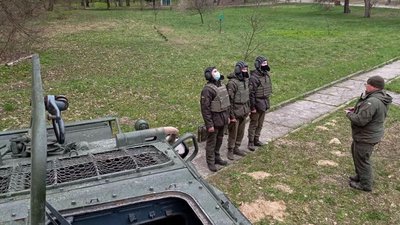 Вдосконалили навички стрільби з бронетранспортера. Нацгвардійці пройшли навчання на Прикарпатті