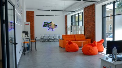 цифровий хаб у Харкові