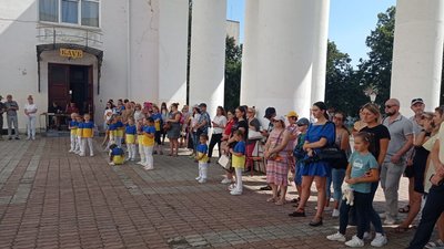 "Народжені вільними". У Сумах стартував мистецький проєкт для дітей
