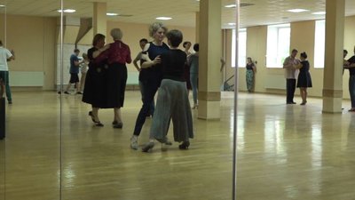 Усіх охочих навчають аргентинського танго Усіх охочих навчають аргентинського танго