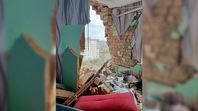 "Зовні зробили, а всередині розходяться стіни": як ремонтують гуртожиток в мікрорайоні Бобровиця у Чернігові "Зовні зробили, а всередині розходяться стіни": як ремонтують гуртожиток в мікрорайоні Бобровиця у Чернігові