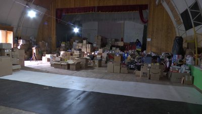 Військову амуніцію, продукти та ліки: вінницьким волонтерам передали гумвантаж з Німеччини Військову амуніцію, продукти та ліки: вінницьким волонтерам передали гумвантаж з Німеччини