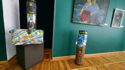 Розписані житомирськими художниками військові речі Розписані житомирськими художниками військові речі