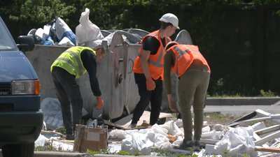 Пошкоджений ракетою будинок в Умані Пошкоджений ракетою будинок в Умані