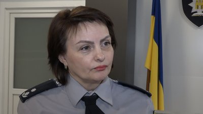 "Щоб не відчувати бар'єрів у спілкуванні" — майбутні поліцейські у Житомирі вивчають жестову мову "Щоб не відчувати бар'єрів у спілкуванні" — майбутні поліцейські у Житомирі вивчають жестову мову