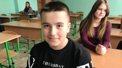 В ліцеї у Житомирі прихистили бездомну кішку, яка під час повітряних тривог спускалася з дітьми у сховище В ліцеї у Житомирі прихистили бездомну кішку, яка під час повітряних тривог спускалася з дітьми у сховище