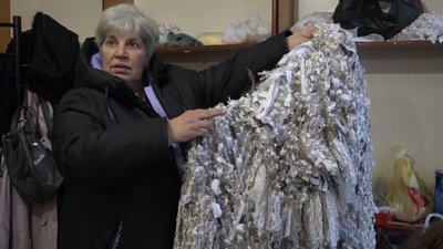 Сітки та кікімори: як волонтери Радомишля на Житомирщині допомагають військовим ЗСУ Сітки та кікімори: як волонтери Радомишля на Житомирщині допомагають військовим ЗСУ
