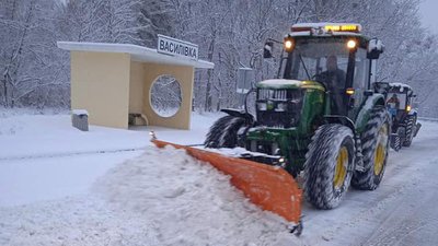 У Житомирі та області дороги розчищатимуть від снігу цілодобово У Житомирі та області дороги розчищатимуть від снігу цілодобово