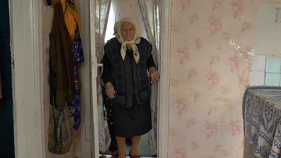«Думаю, що недаремно прожила». 100-літня Олександра Артеменко із Полтавщини пережила голод і війну «Думаю, що недаремно прожила». 100-літня Олександра Артеменко із Полтавщини пережила голод і війну
