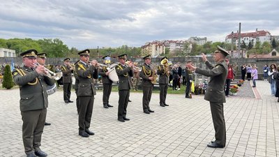 У Львові на День міста помолились за загиблих захисників У Львові на День міста помолились за загиблих захисників