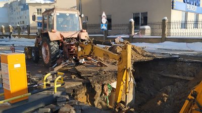 У Луцьку – прорив на водогоні. Ремонті роботи продовжили на один день
