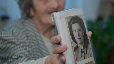 Пережила бої під Сталінградом та обстріли Чернігова росіянами: колишня керівниця жіночої колонії відсвяткувала 100 років Пережила бої під Сталінградом та обстріли Чернігова росіянами: колишня керівниця жіночої колонії відсвяткувала 100 років
