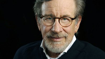 Стівен Спілберг пожертвував мільйон доларів гуманітарним організаціям України
