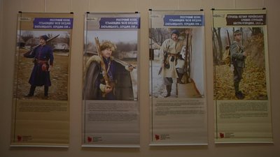 В одеському краєзнавчому музеї відкрили фотовиставку до дня Збройних Сил України В одеському краєзнавчому музеї відкрили фотовиставку до дня Збройних Сил України