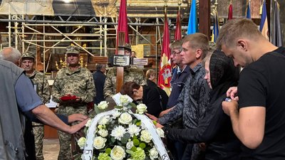 Прощання із Андрієм Синишиним