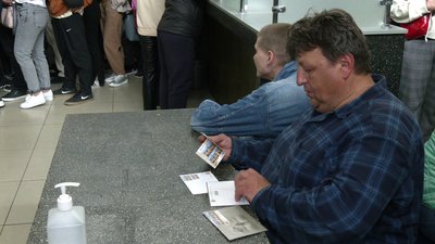 У центральному відділенні Укрпошти в Рівному У центральному відділенні Укрпошти в Рівному