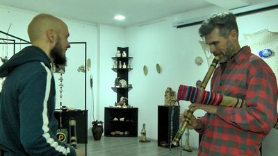 Захопливе звучання японських флейт. У Херсоні майстер власнорус виготовляє східні інструменти Захопливе звучання японських флейт. У Херсоні майстер власнорус виготовляє східні інструменти
