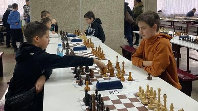 В Івано-Франківську 112 шахістів змагалися на турнірі "Меморіал Василя Палагіцького": хто переміг