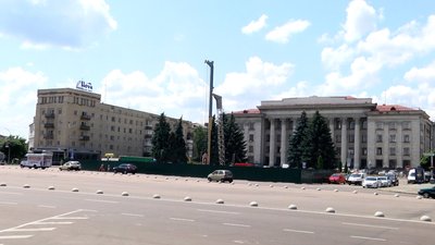 У Житомирі почали готувати ділянку під 50-метровий флагшток із державним прапором України У Житомирі почали готувати ділянку під 50-метровий флагшток із державним прапором України