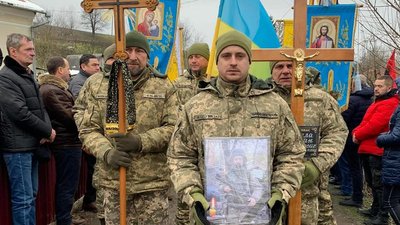 На Тернопільщині попрощалися з двома військовослужбовцями