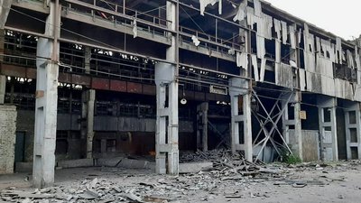 У ніч на 9 серпня армія РФ обстріляла два райони Дніпропетровщини: поранена людина, є руйнування
