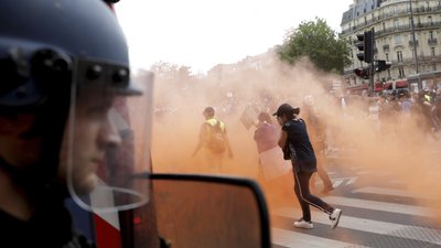У Франції протестували проти примусової вакцинації У Франції протестували проти примусової вакцинації
