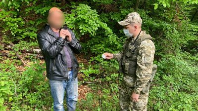 Двох нелегалів з Чехії затримали на Закарпатті