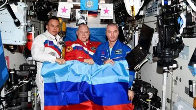 Росіяни підняли прапор "ЛНР" на Міжнародній космічній станції. В МЗС України відреагували