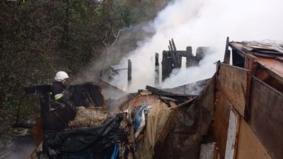 На Івано-Франківщині загорілося ромське поселення На Івано-Франківщині загорілося ромське поселення