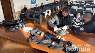 Вибори у Броварах: поліція затримала киян за участь у "каруселях"