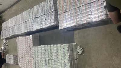На кордоні з Угорщиною у закарпатця вилучили авто через спробу контрабанди сигарет На кордоні з Угорщиною у закарпатця вилучили авто через спробу контрабанди сигарет