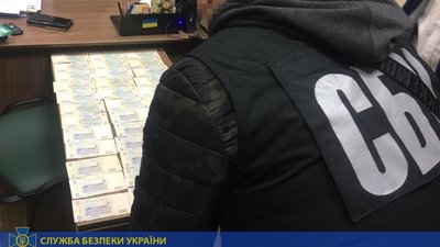 Двох керівників Національної академії аграрних наук спіймали на хабарі