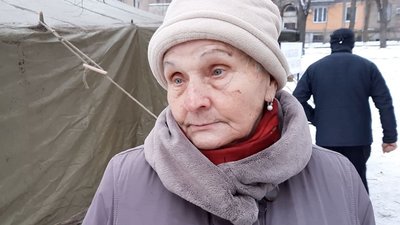 "Довелося ламати двері у дитячу кімнату". Що розповіли очевидці про вибух у будинку в Запоріжжі "Довелося ламати двері у дитячу кімнату". Що розповіли очевидці про вибух у будинку в Запоріжжі