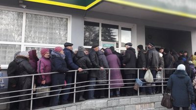 "Шостка повертається до життя після облоги". Місцева мешканка розповідає, як сьогодні живе місто. "Шостка повертається до життя після облоги". Місцева мешканка розповідає, як сьогодні живе місто.