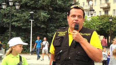 У Житомирі встановили рекорд: найбільша кількість символів України на одній картині У Житомирі встановили рекорд: найбільша кількість символів України на одній картині