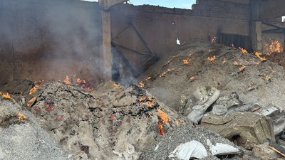 "Вчора було все, сьогодні вже нічого". На Миколаївщині ліквідують наслідки обстрілу "Вчора було все, сьогодні вже нічого". На Миколаївщині ліквідують наслідки обстрілу
