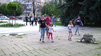 Для дітей з родин переселенців у Житомирі організували денний літній табір Для дітей з родин переселенців у Житомирі організували денний літній табір