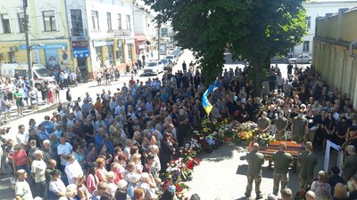У Коломиї прощаються з пілотом Ігорем Табанюком, який загинув в авіакатастрофі