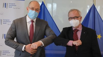 Україна отримає 50 мільйонів євро кредиту на центри вакцинації проти COVID-19