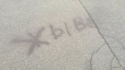 У Білорусі затримали 13-річну школярку за напис "Жыве", матір оштрафували