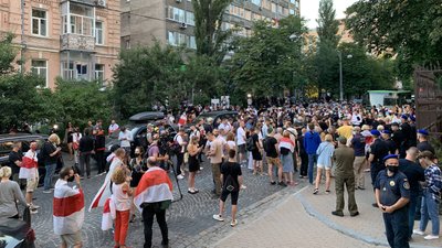 Загибель Шишова: біля посольства Білорусі відбулась акція пам’яті