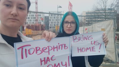 Просять про евакуацію. У Німеччині застрягли понад 100 українців