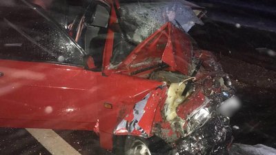 П'ятеро людей загинуло в ДТП на Харківщині П'ятеро людей загинуло в ДТП на Харківщині