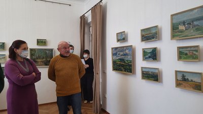 "Колористичний світогляд": пейзажі та етюди Поділля очима вінницького художника