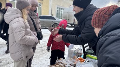 Благодійна акція "З’їж цукерку за донат на ЗСУ"