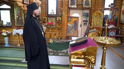 "Наша мета – знаходячись біля військовослужбовців, вселяти в них надію": інтерв'ю з капеланами Дніпропетровщини "Наша мета – знаходячись біля військовослужбовців, вселяти в них надію": інтерв'ю з капеланами Дніпропетровщини