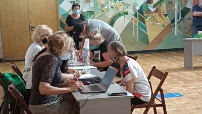 Центр масової вакцинації в Ужгороді працюватиме щосуботи та неділі з 9 до 17 години Центр масової вакцинації в Ужгороді працюватиме щосуботи та неділі з 9 до 17 години