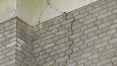 У школі на Житомирщині за три мільйони гривень замінять дах, який протікав останні 5 років У школі на Житомирщині за три мільйони гривень замінять дах, який протікав останні 5 років